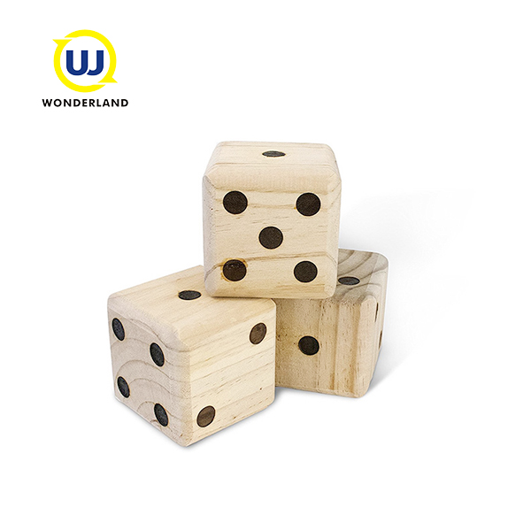 Pine Wood Lawn Giant Dice Wholesaler